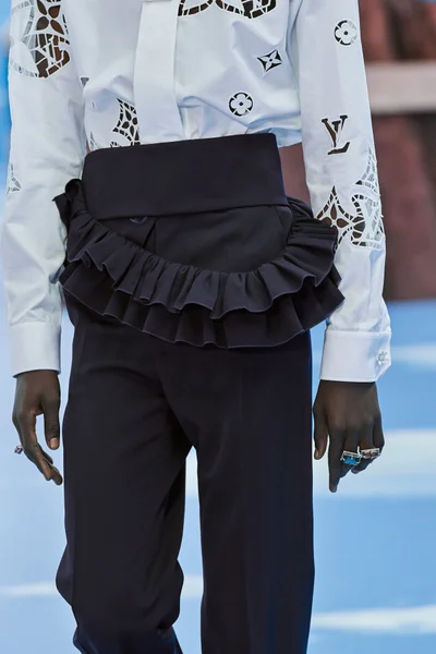Look 106